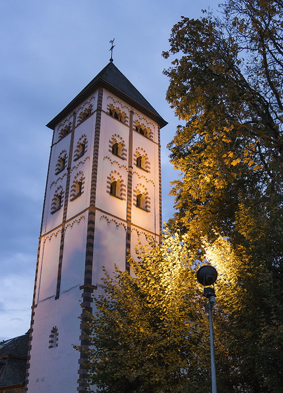 Lahntal SAM_4748 Kopie.jpg - Nach einem langen Spaziergang an Rhein und Lahn waren wir überrascht das es so früh dunkel wurde. Ende Oktober waren wir bisher noch nicht im Urlaub